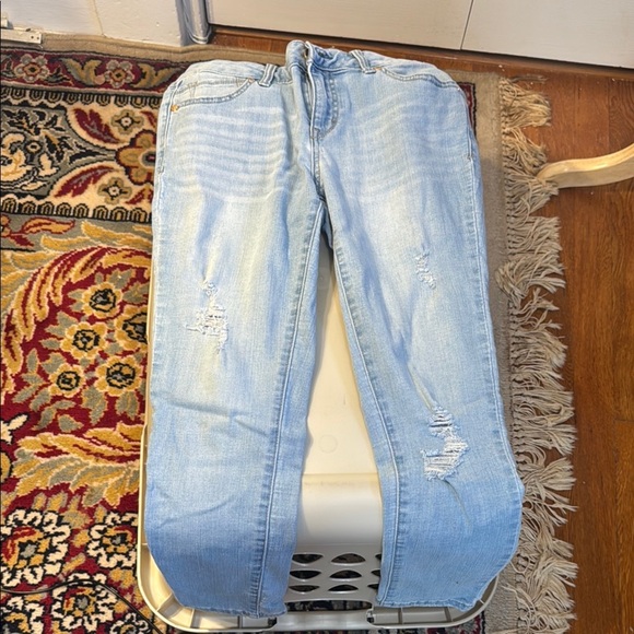 4 pair Skinny Jeans with Distressed Details Size S-XS - Picture 7 of 10